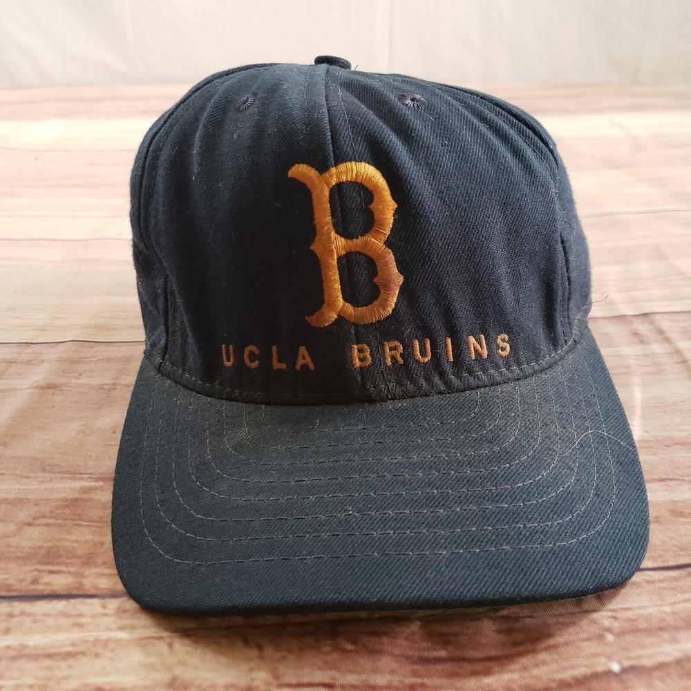 VINTAGE UCLA Bruins Hat Cap Mens Fitted 7 1/4 Blue‎ College Football Adult *